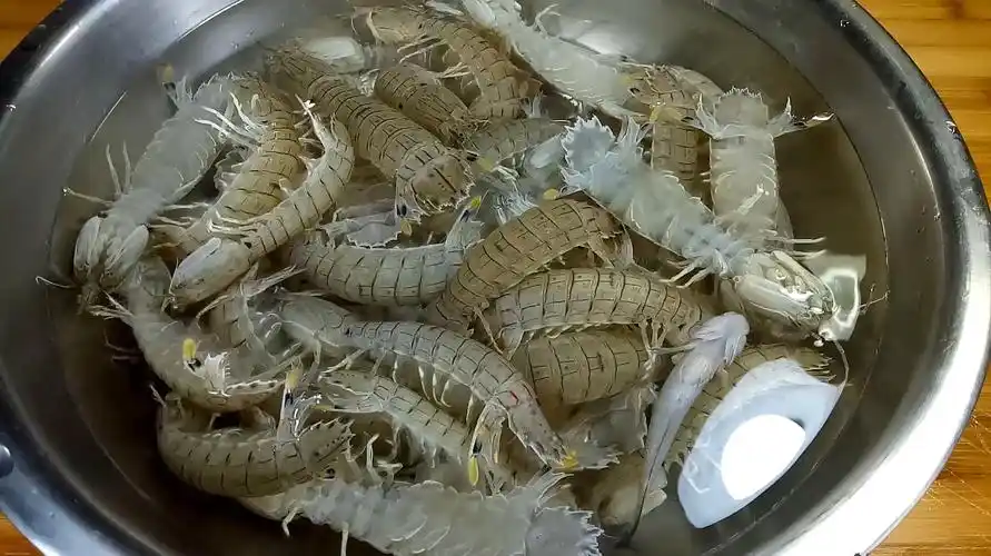 爱吃皮皮虾试下这做法,好吃鲜美,吃完一盘还念念不忘