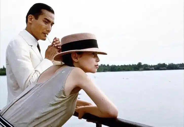 这是香港男人最帅的30年金城武却是迷一样的存在