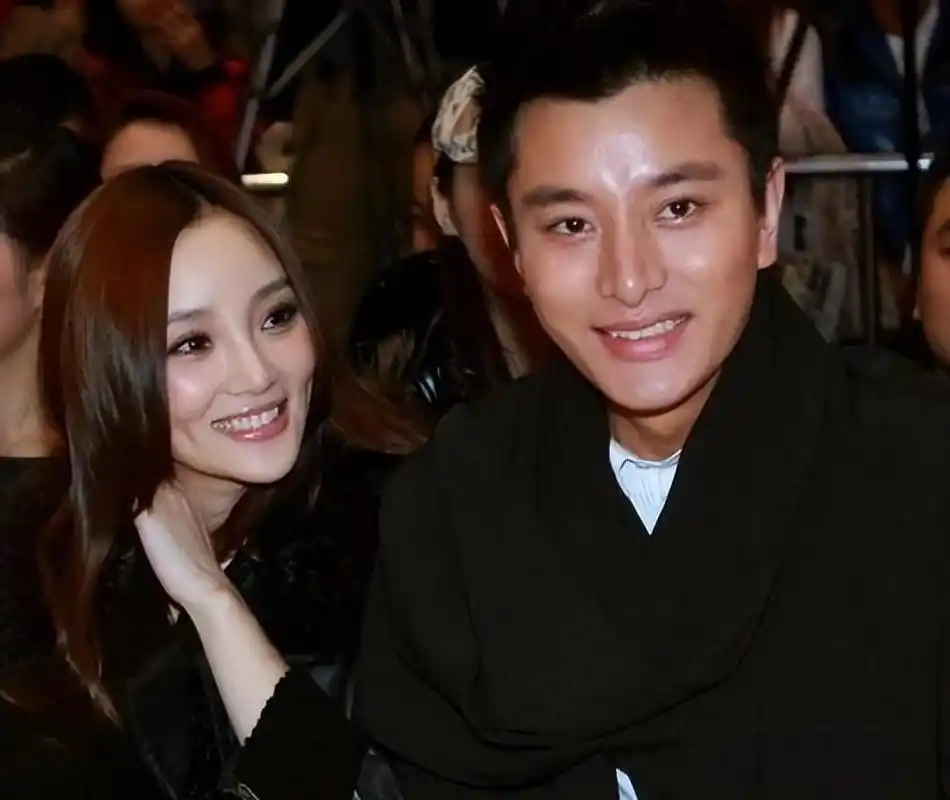 李小璐结婚纪念日发文思念前夫,贾乃亮回怼引爆热议!