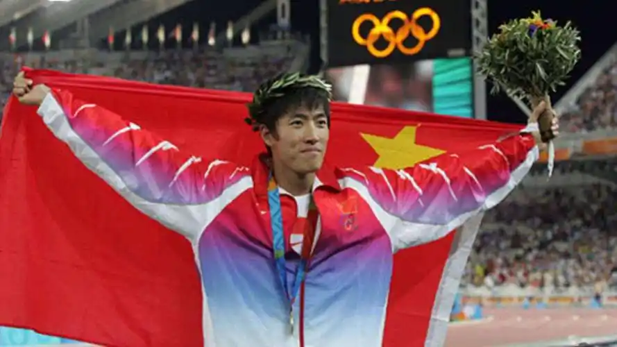 我们是否欠刘翔一个道歉面对运动场和名利场到底该选择哪一个