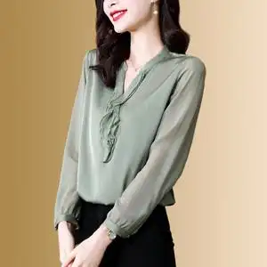 真丝衬衫女桑蚕丝大牌上衣2022年流行绸缎面料洋气高端别致小衫