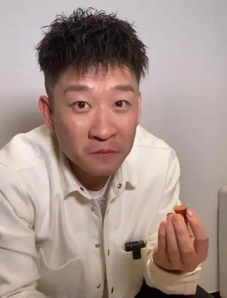 事实证明曹云金已经活成了一个笑话