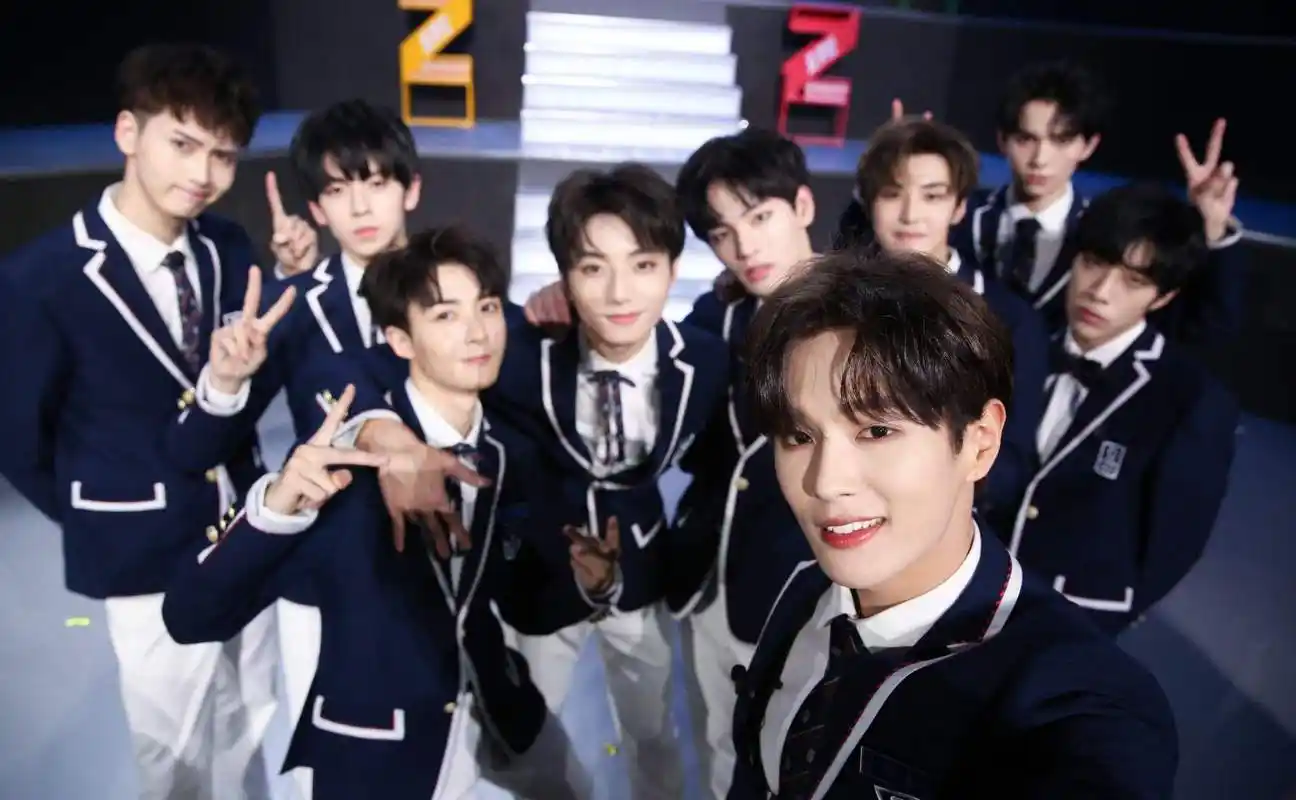 unine,r1se首次对抗在超新星运动会,迎团而上不是终点|超新星|男团