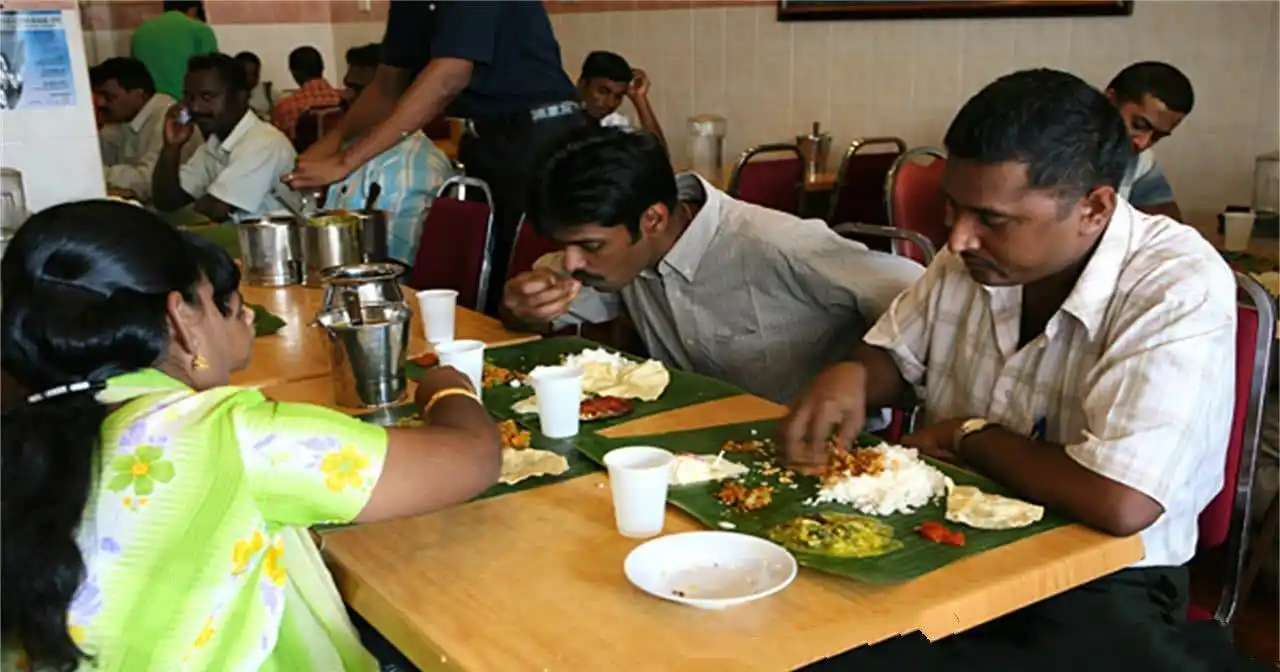 印度人吃饭用手抓,原来是因为这3个原因,简直让人不可思议!