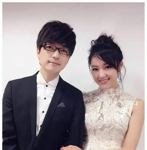 原创玖月奇迹王小玮王小海分手4年后一个事业高升一个杳无音信