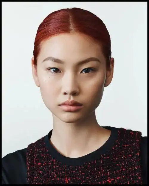 1年前丑到被全网求p图,1年后吊打baby成"整容模