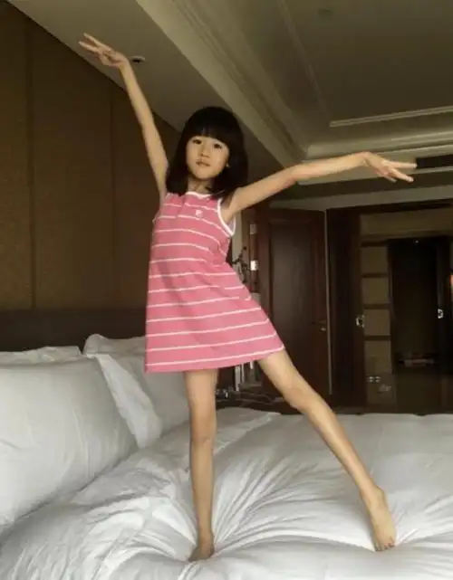 12岁森碟身高近170,贝儿大长腿惹人羡,多亏了父母营养饮食