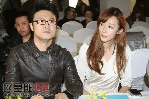 康作如汪峰微博骂战 汪峰前妻康作如资料生活照 康作如感谢汪峰成就