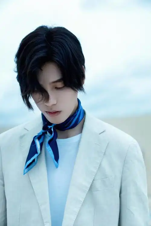 王子异超话9615#异触吉发#「破亿」福利来啦!