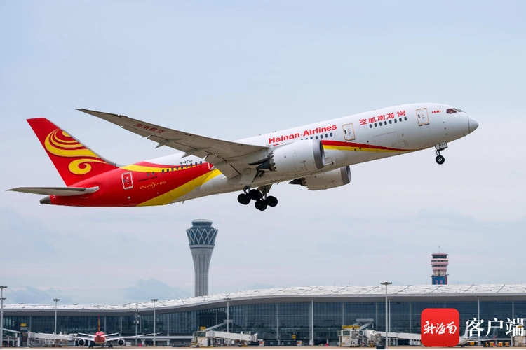 间隔2分钟起飞两架飞机 海口美兰机场双跑道运行程序提升效率|海口市