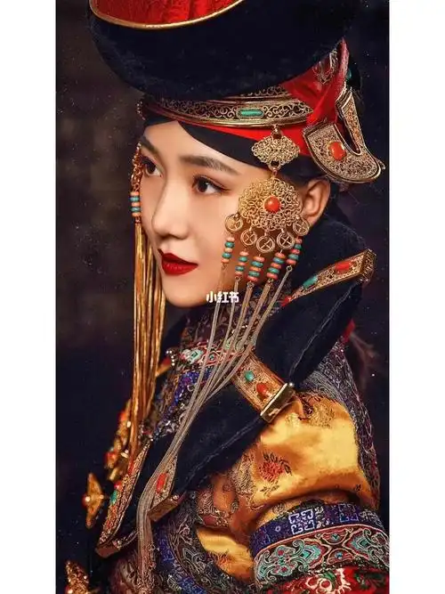 蒙古丽人写真#蒙古摄影 #蒙古袍 #个人写真