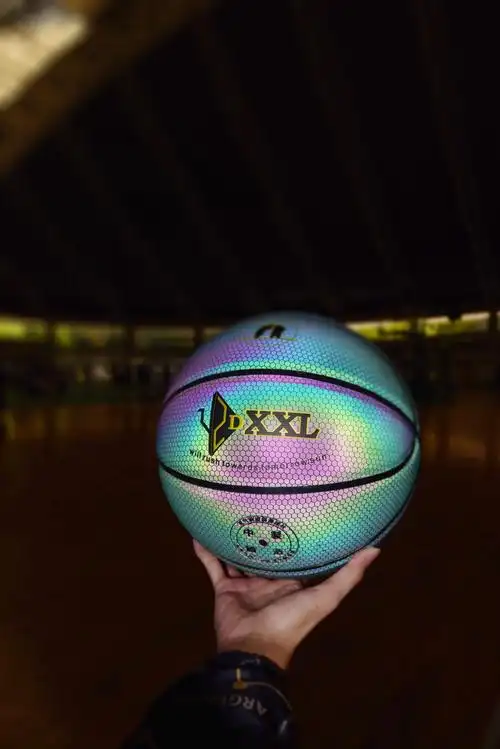 dxxl熊斯二代彩虹绿魔花式发光篮球进口皮革7号室内室内外篮球 kk