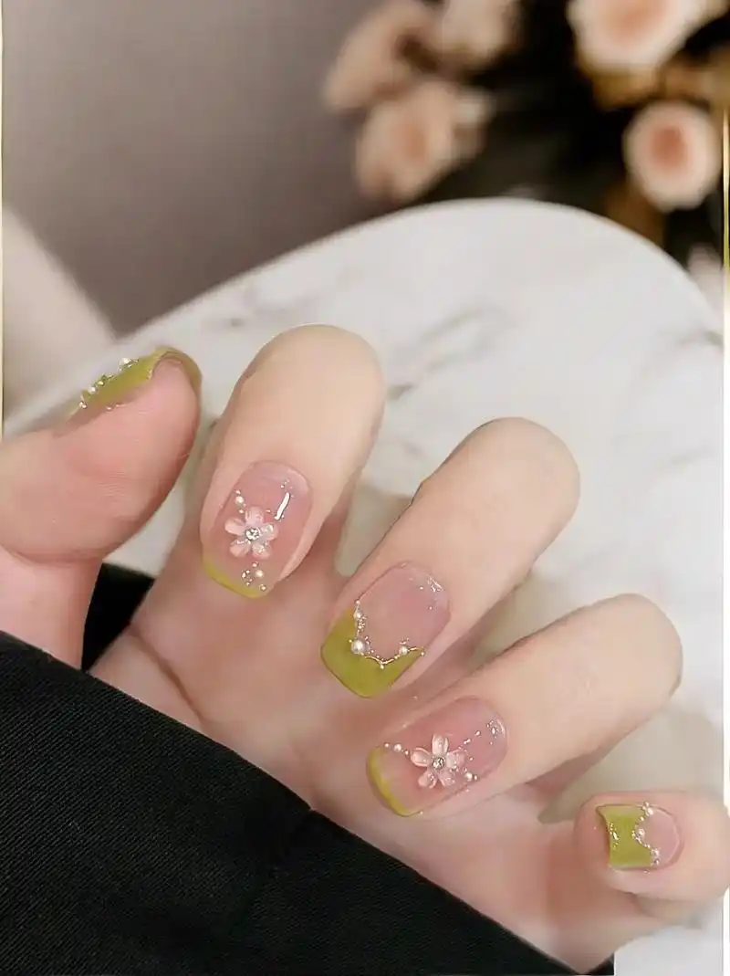 喜欢93#小短甲美甲#看看你的夏日美甲#夏天就很适合的魔法猫眼美甲