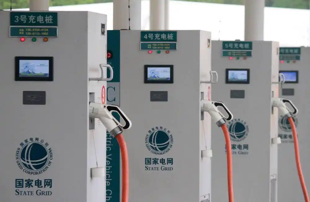 与v2g技术相辅相成的,是一种叫"有序充电"的技术,简单的说就是"定时