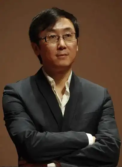 回顾胡蝶不顾一切嫁给大12岁名导婚后生下一儿一女幸福美满