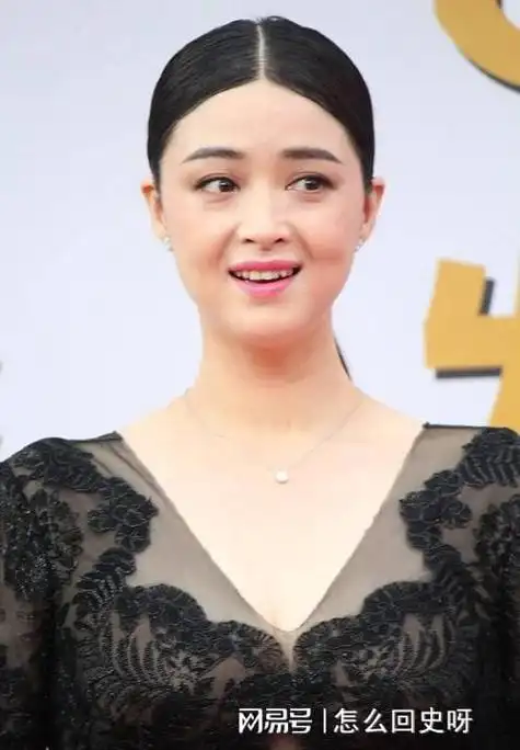 40岁无人敢娶的蒋欣,已经活成了一个笑话?