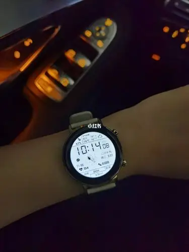 华为gt242mm太空人表盘