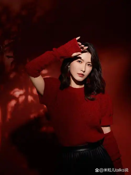 徐洁儿|元宵节红毛衣氛围写真