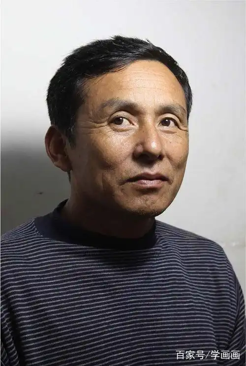 人物照片与人物素描作品对照 艺考生可以参考的