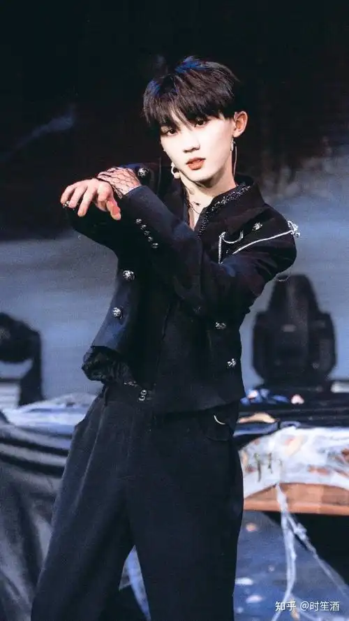 时代少年团马嘉祺出圈神图有