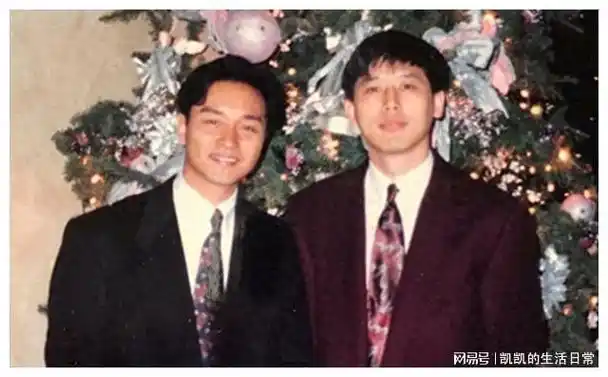 唐鹤德被曝交了新男友!住张国荣家中粉丝破防!两人亲密合影曝光