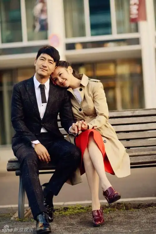 郭晓冬夫妇情人节写真尽显恩爱