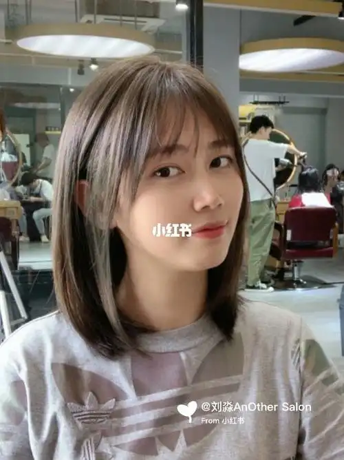 2021锁骨发型图片 2021流行锁骨发型-图片大观-奇异网