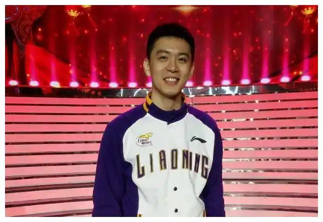 黄景瑜杨鸣化身保镖m型最萌身高差网友太养眼了