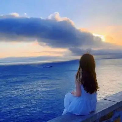 高级感背影头像女