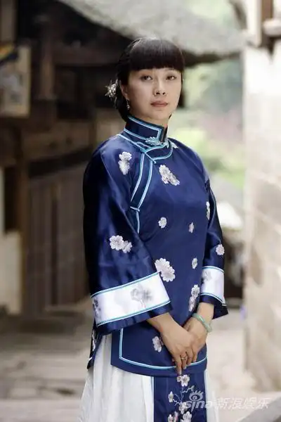 苏岩接受记者采访《川西剿匪记》苏岩现场展示变脸