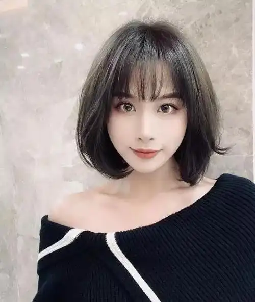 那么,初中女生最火的发型是什么呢?