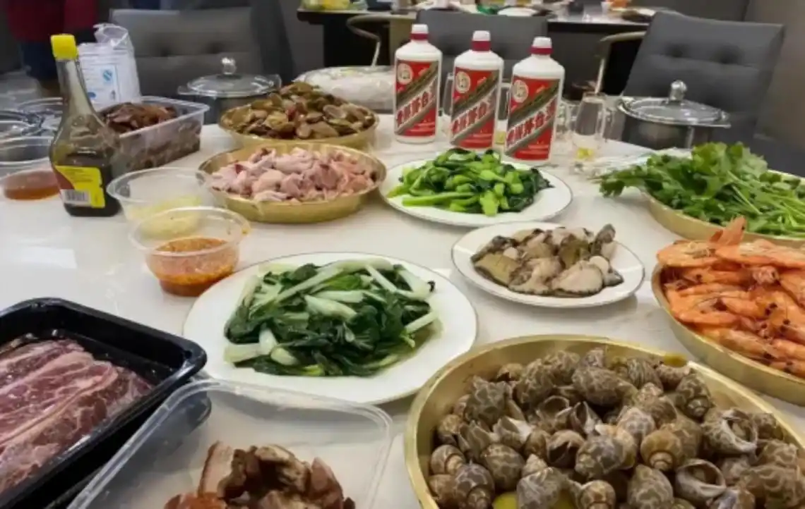 贵州宴请怪象:高端酒席喝茅台酒,平日却独钟这4款"廉价酒"