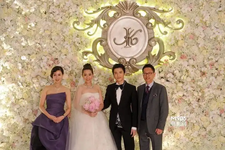 汪圆圆,蔡加赞婚礼热吻 姐夫甄子丹与妻子现身