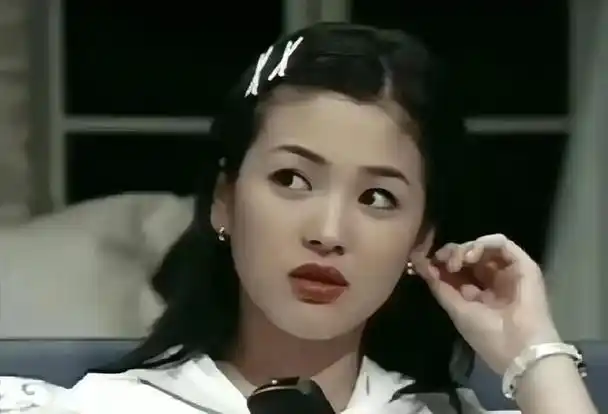 国民女神宋慧乔:被财阀摆布负面绯闻缠身,其实韩国不止她一人