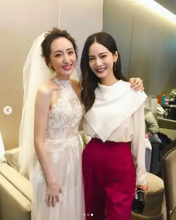 ▼柯佳嬿结婚,「郝胜男」来了.(图/翻摄自曾之乔ig)