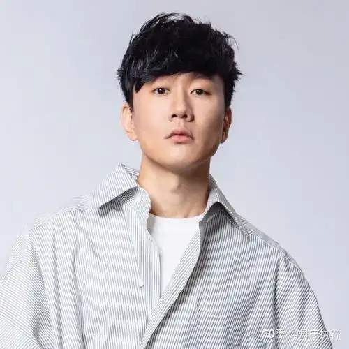 林俊杰有哪些适合做头像的图片? - 知乎