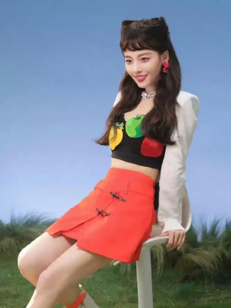 张嘉倪太漂亮了,这个造型太少女啦~姐姐甜美风无敌啦~#张嘉倪