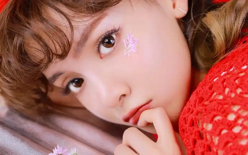 日系少女可爱甜美写真高清图片壁纸