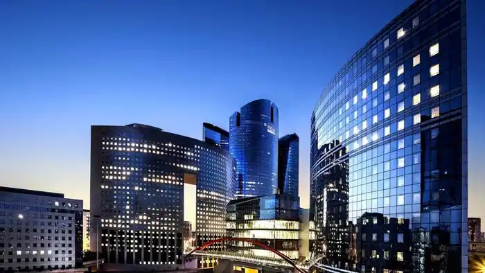 蓝色精致商务建筑写字楼ppt背景图片