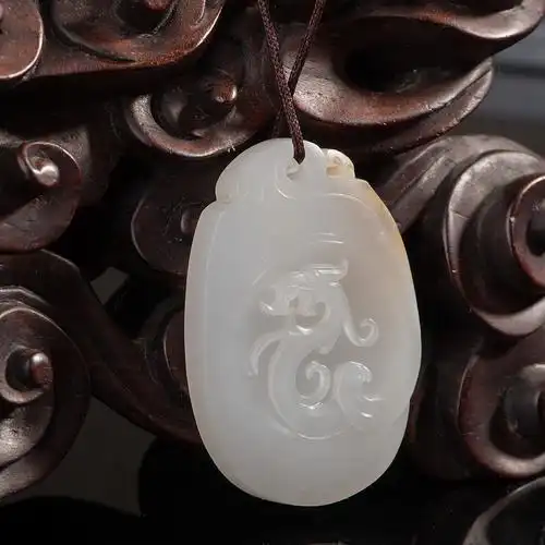 苏工玉雕名家和田玉籽料《仿古龙》11.5g【苏州玉石文化行业协会】