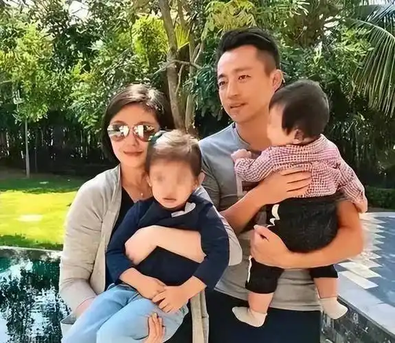 梧桐妹选择爸爸孙志浩,离开贾静雯呵护,拥抱后妈林若亚_女儿_感情