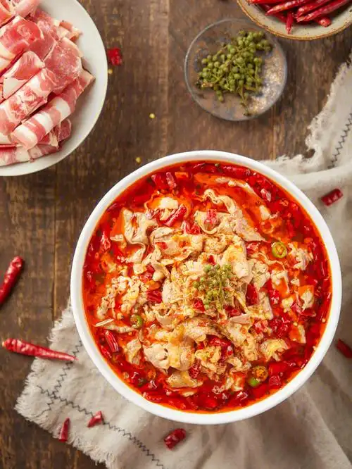 麻辣诱人的水煮肥牛,10分钟就能开吃!