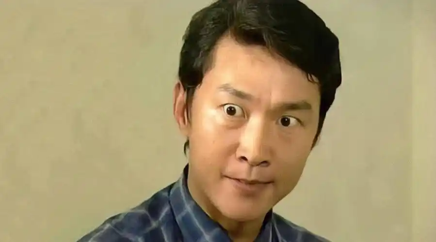 时隔20年插翅难逃张世豪和阿佑再次同框身份却发生了差别