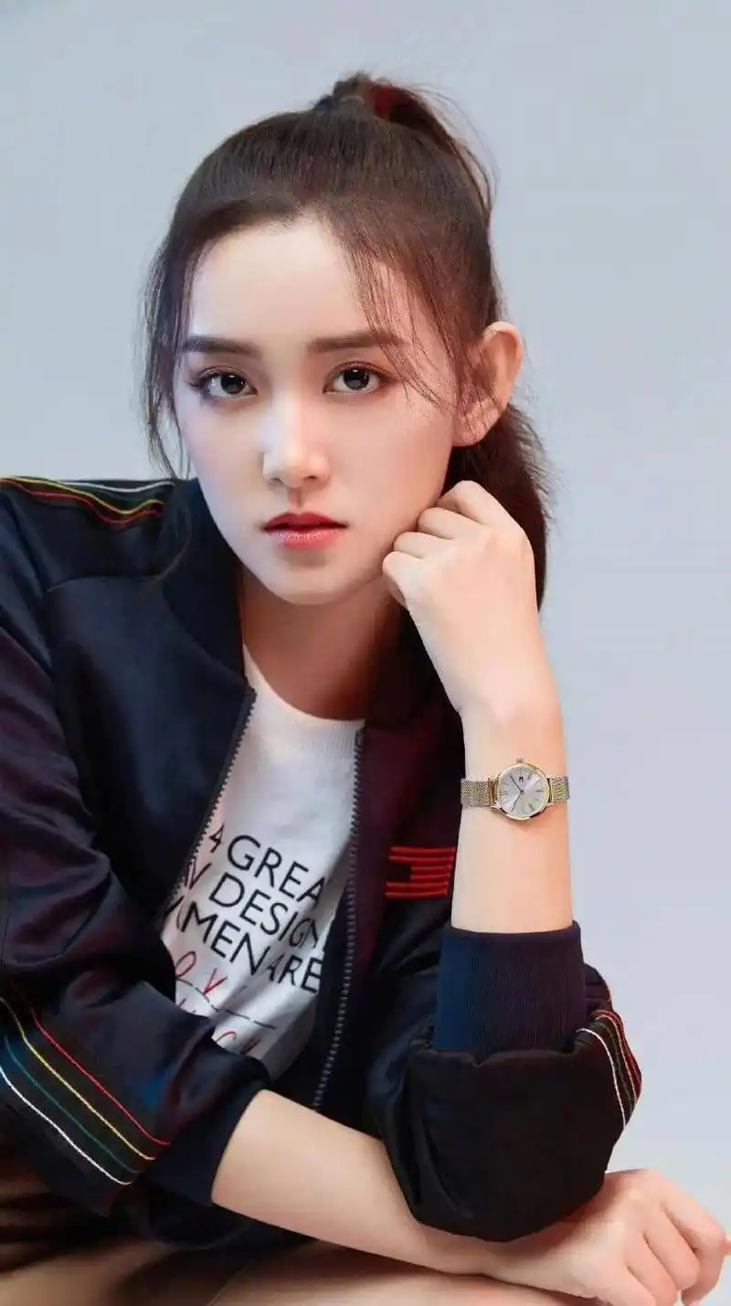 手机壁纸蒋依依