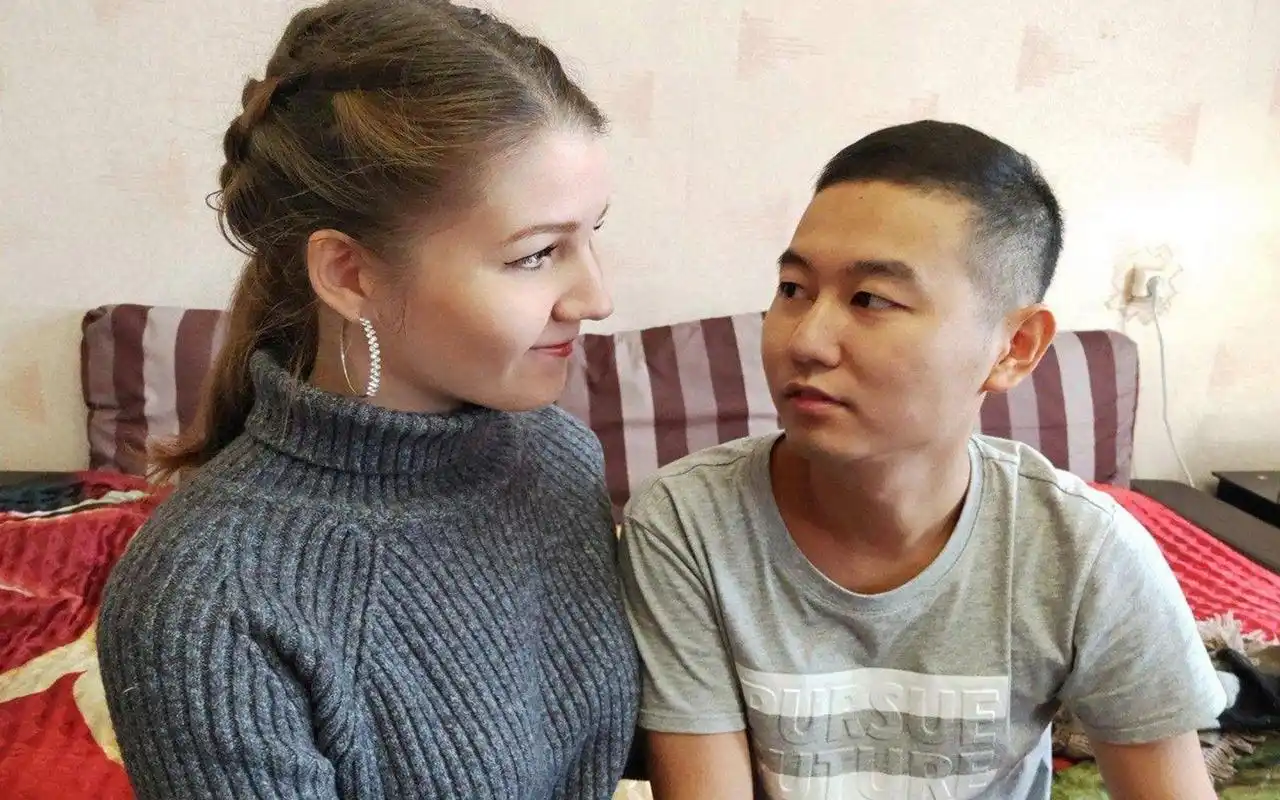 为什么黄种人和白种人可以生育,没有生殖隔离?人类真有物种么?