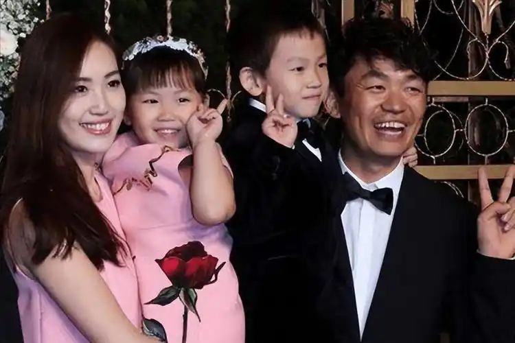 前有马蓉,后有冯清,倒霉的王宝强,终究还是栽进了"女人坑"!