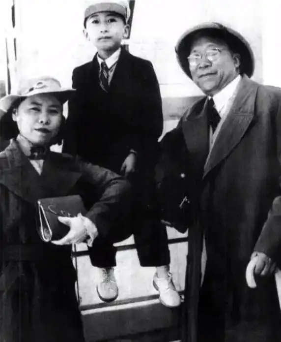 杨虎城遇害57年后,孙子杨瀚找到真凶,笑着说:祝您活到110岁