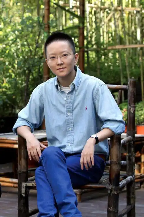 王珮瑜:她把京剧的门道掰开了,揉碎了,吸引了大群满怀热忱的年轻观众