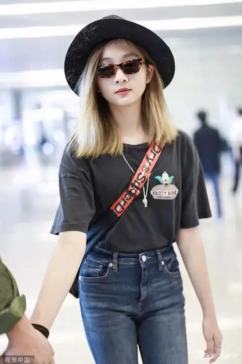 00后星二代出道实录