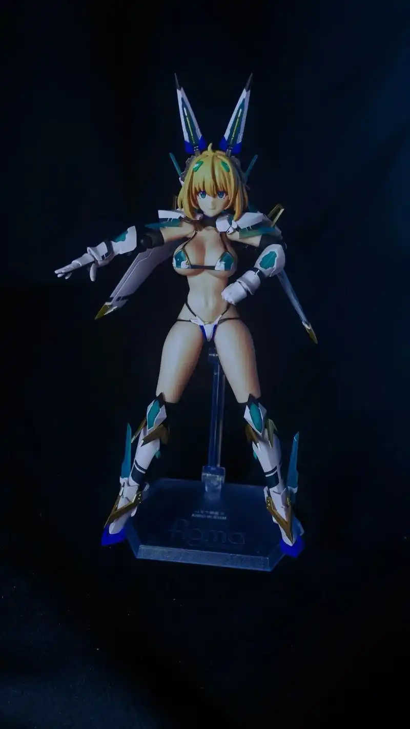 figma 594 索菲亚 比基尼铠甲,穿的越少防御力越高#